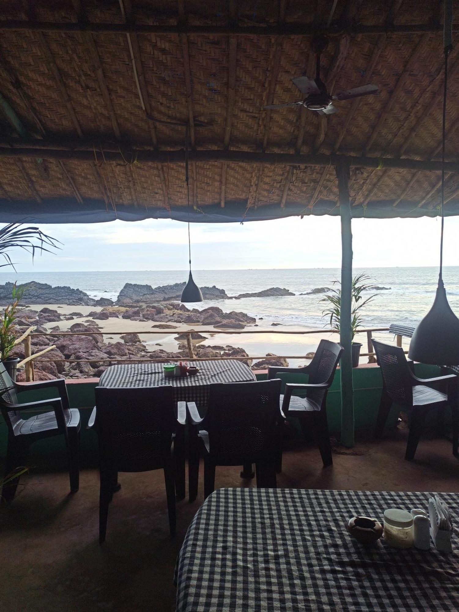 Om Ganesh Naik Guest House Arambol Kültér fotó