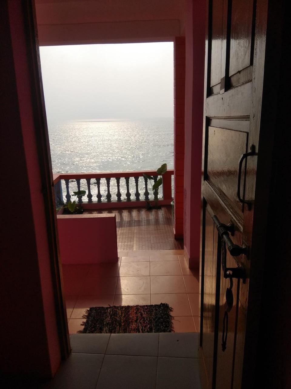 Om Ganesh Naik Guest House Arambol Kültér fotó