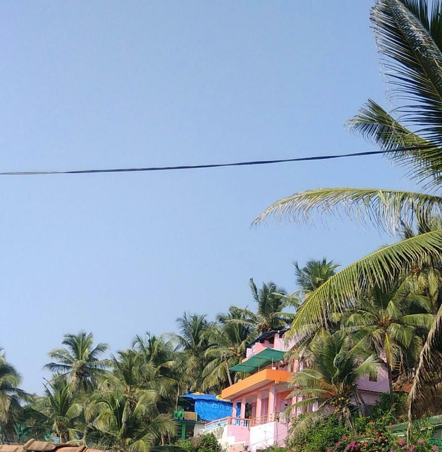 Om Ganesh Naik Guest House Arambol Kültér fotó